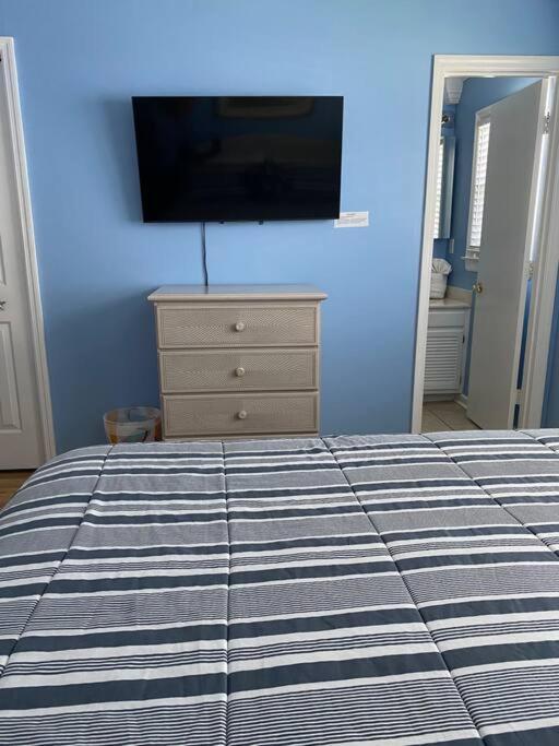 Beach Breeze 3, Pet Friendly, Walking Distance To Atlantic Ocean Free Parking Миртл-Бич Экстерьер фото